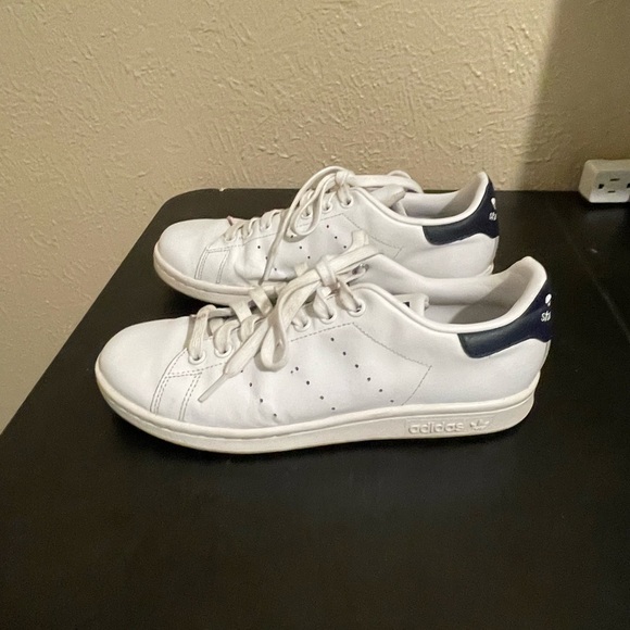 Adidas Stan Smith White Sneakers - Picture 5 of 7